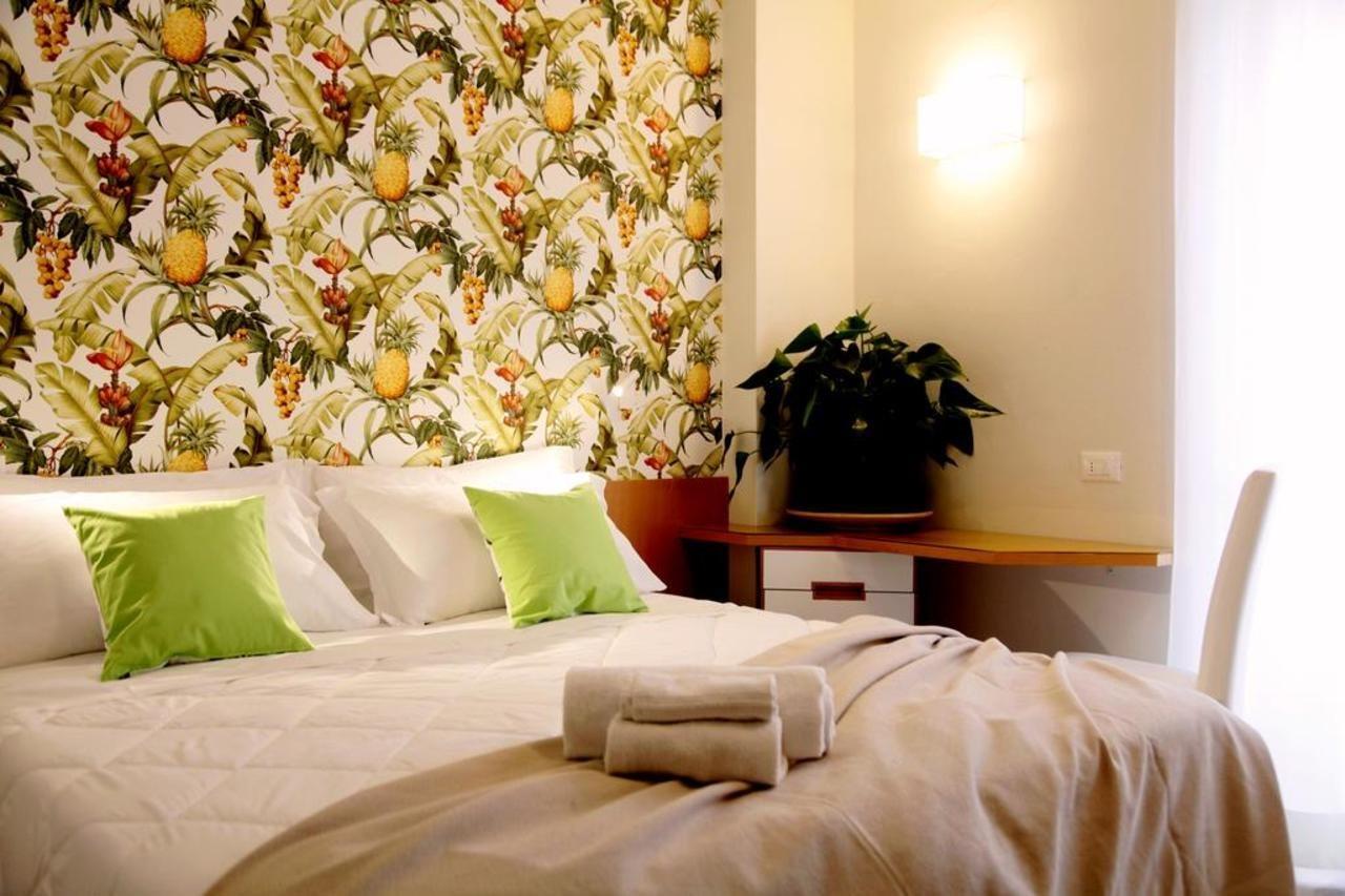 Hotel Montecarlo - Vista Mare Con Piscina & Area Fitness 3* Riccione