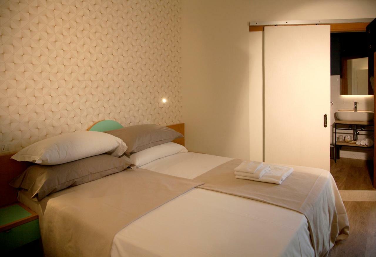 Hotel Hotel Montecarlo - Vista Mare Con Piscina & Area Fitness 3*